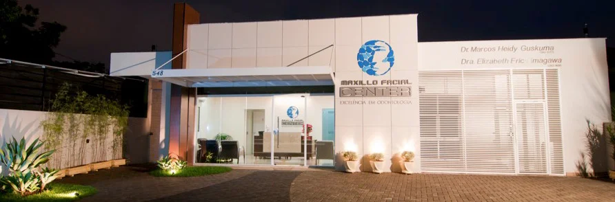 Fachada da Maxillo Facial Center